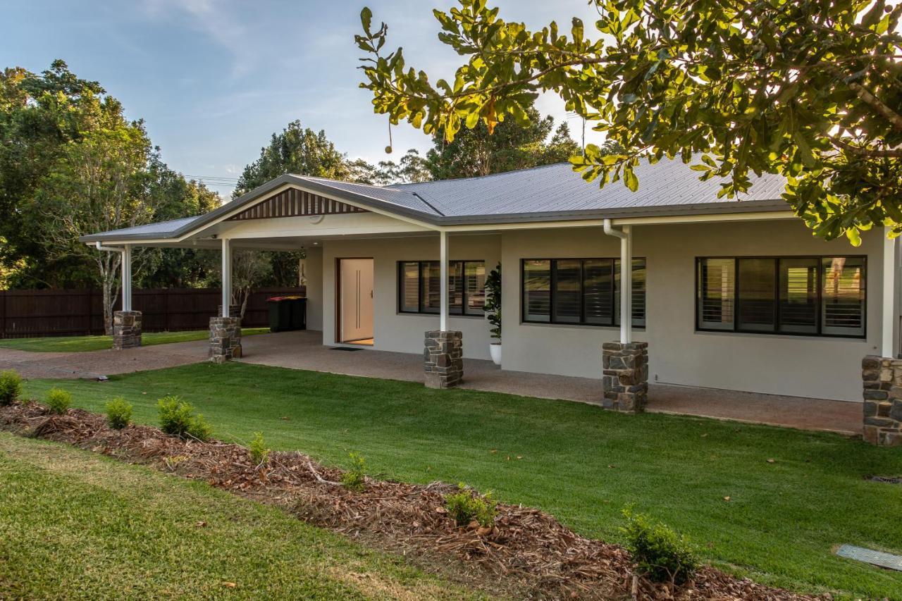 Birds 'N' Bloom Cottages Yungaburra Εξωτερικό φωτογραφία